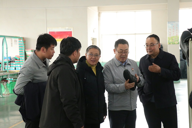 國內著名集團蒞臨百華鞋業，攜手打造合作新篇章！