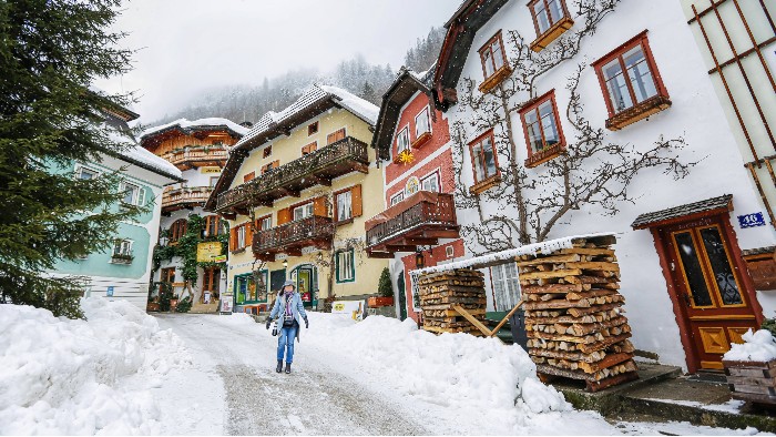 廠家提醒您：傳統雪地靴不適合下雪穿，看完您就明白了